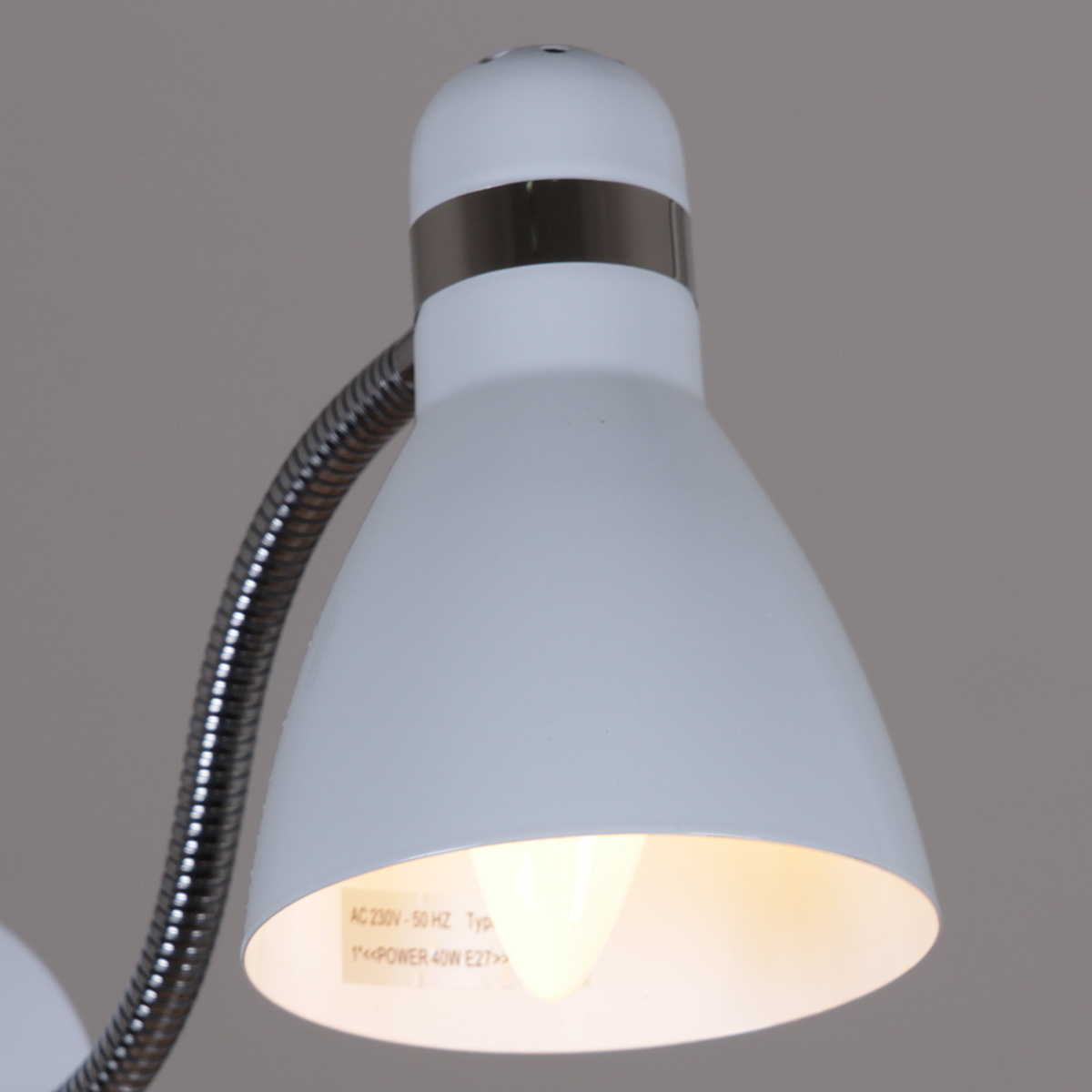 Гибкое бра Reluce 04714-0.2-01SL WH