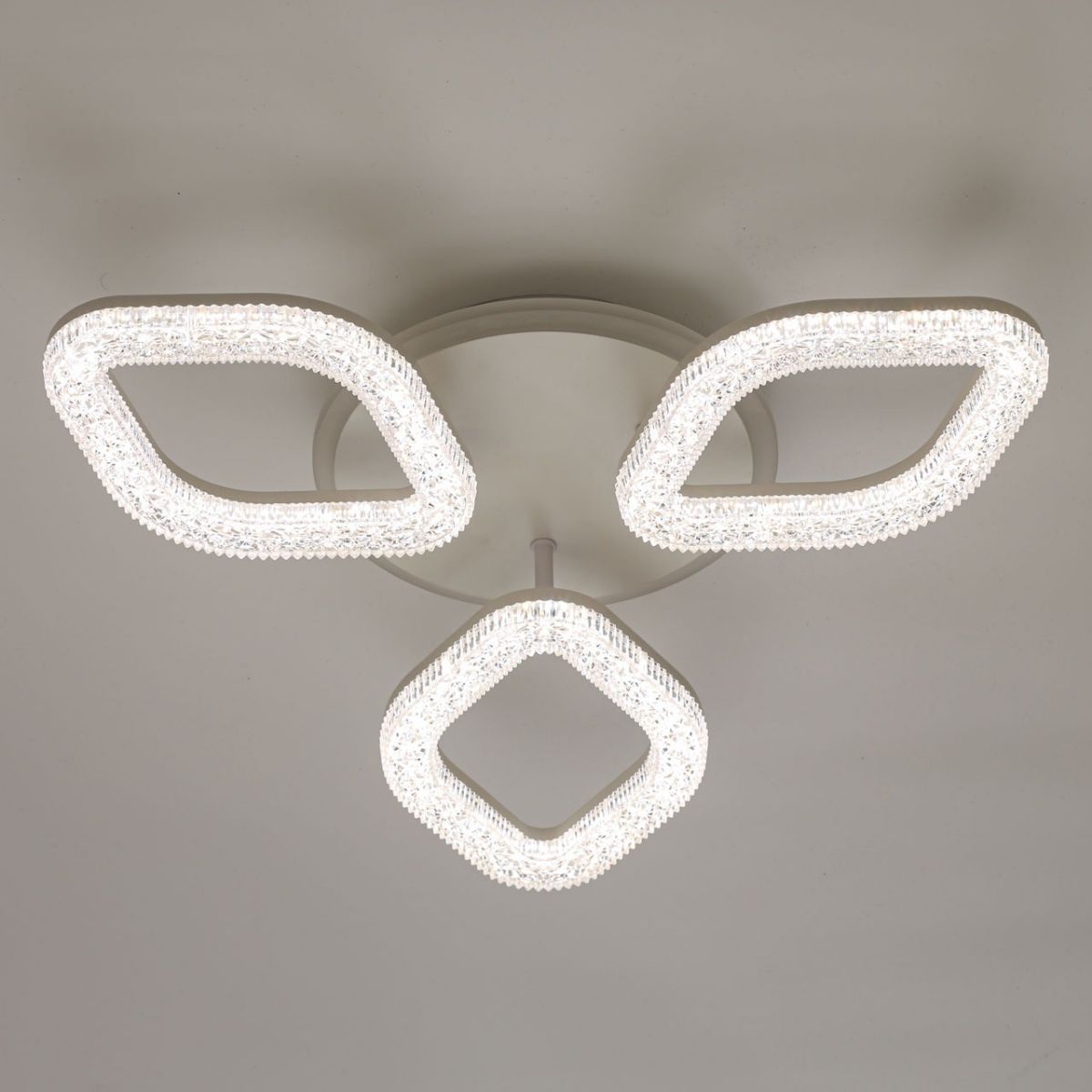 Потолочная светодиодная люстра De Markt City Мадлен 424014004