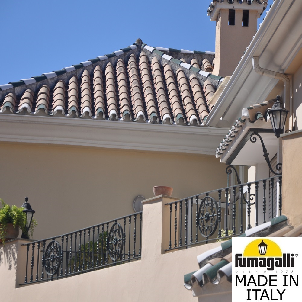 Уличный настенный светильник Fumagalli BISSO/RUT E26.131.000.AXE27