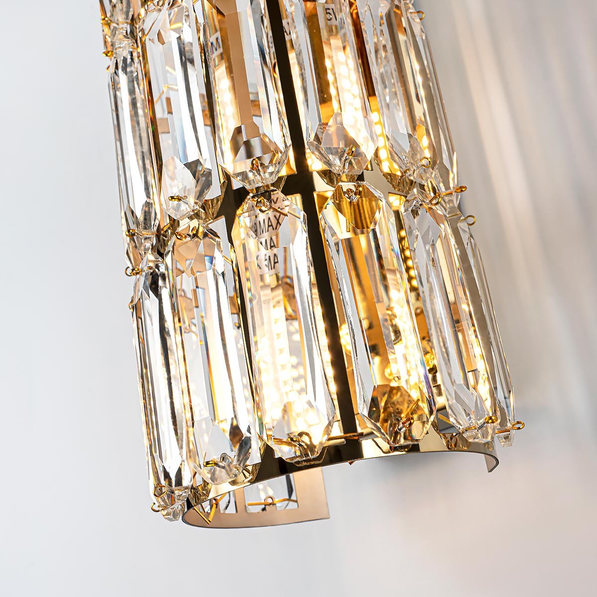 Настенный светильник Modelux ML.549.03 GD