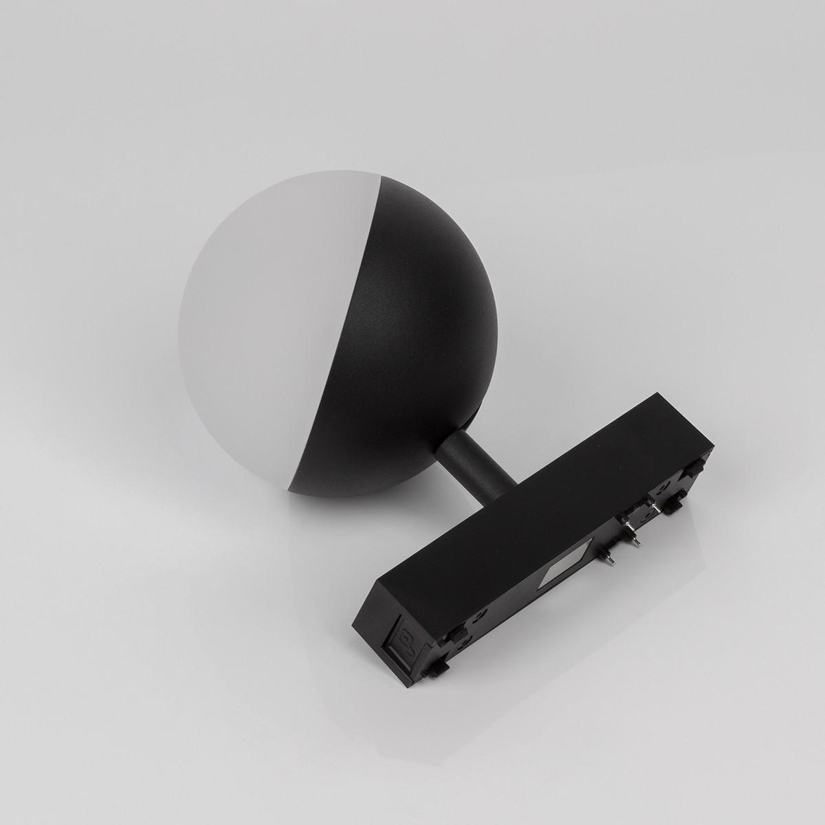 Трековый светильник SWG PRO SL-SLIM-SFBL-10-CCT 022096