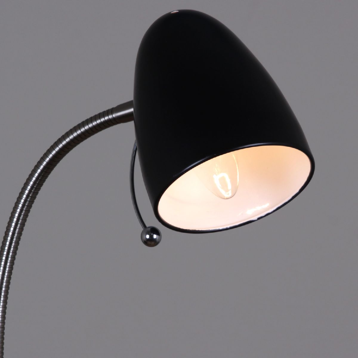 Торшер черный Reluce 03338-0.6-01 BK