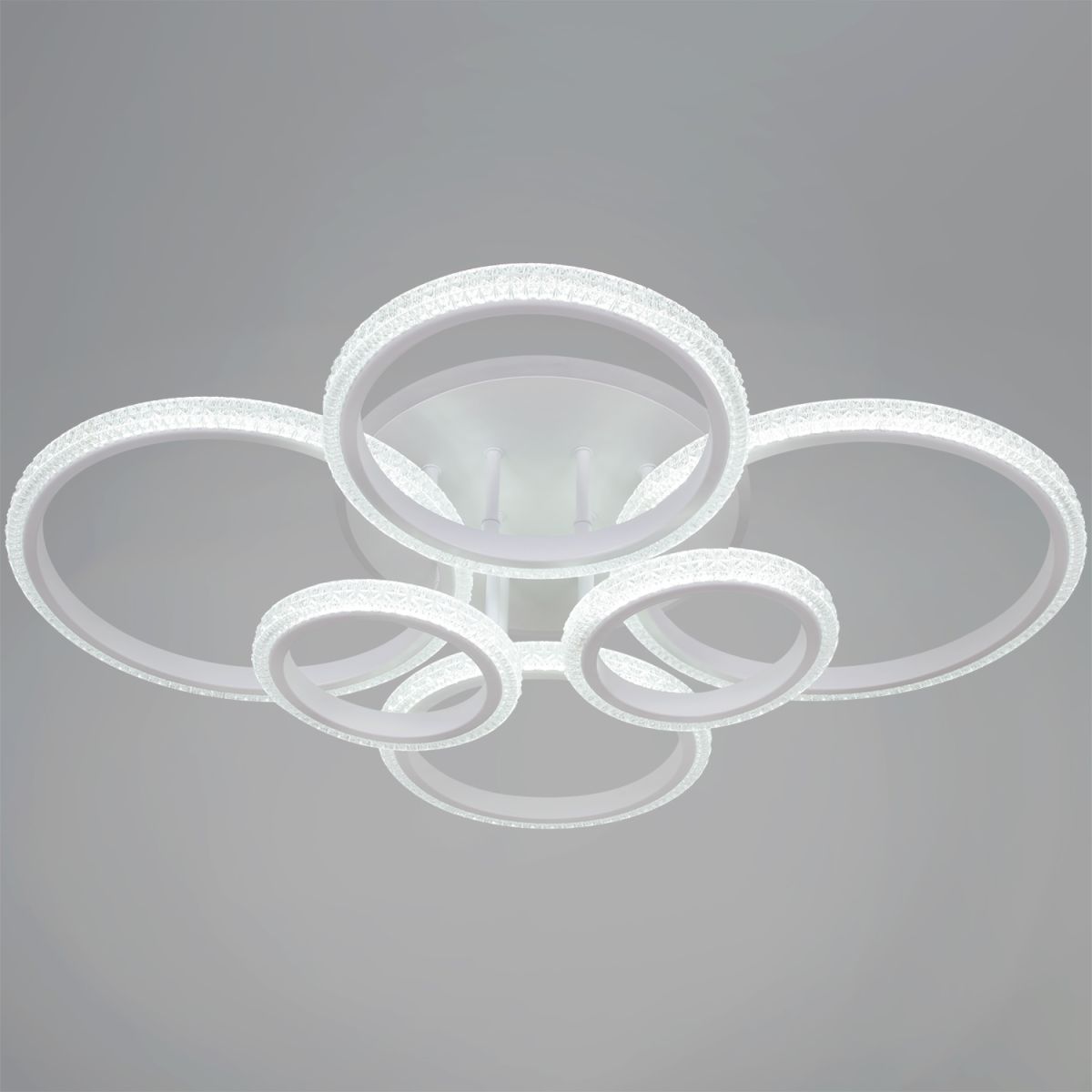 Потолочная люстра Reluce 06333-0.3-06C WH (RGB)