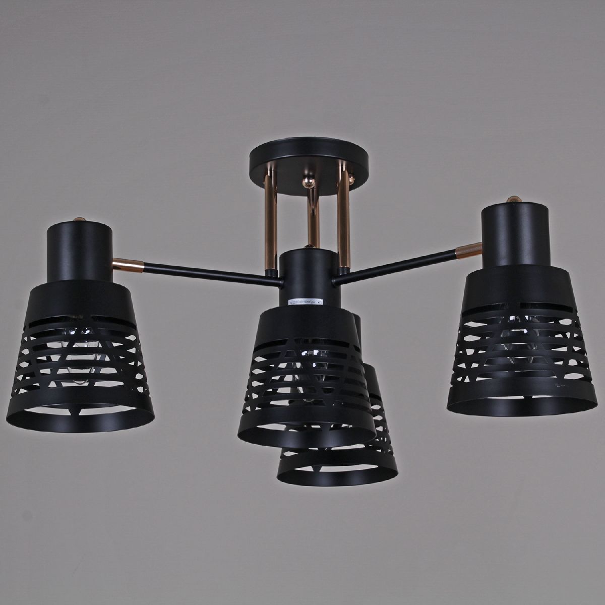 Потолочная люстра Reluce 06074-3.3-04 BK+FG