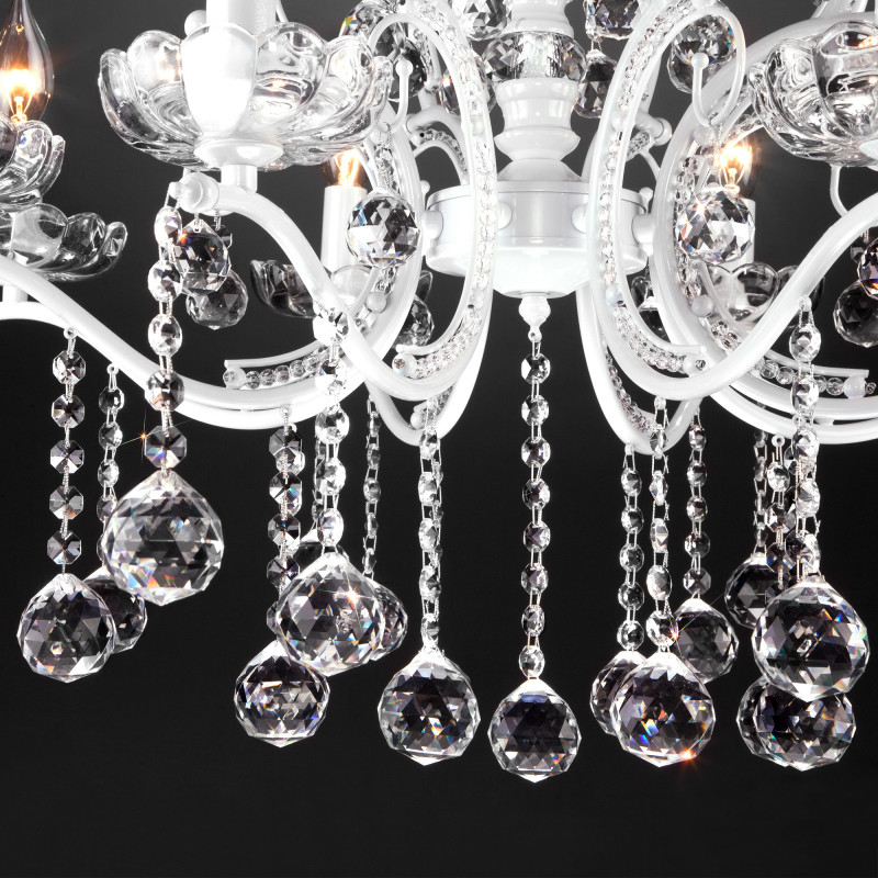 Подвесная люстра Eurosvet 10107/8 глянцевый белый/прозрачный хрусталь Strotskis