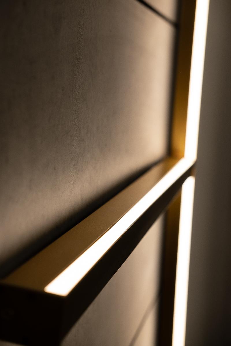 Настенный светодиодный светильник Milosh tendence 0843WL-48BK