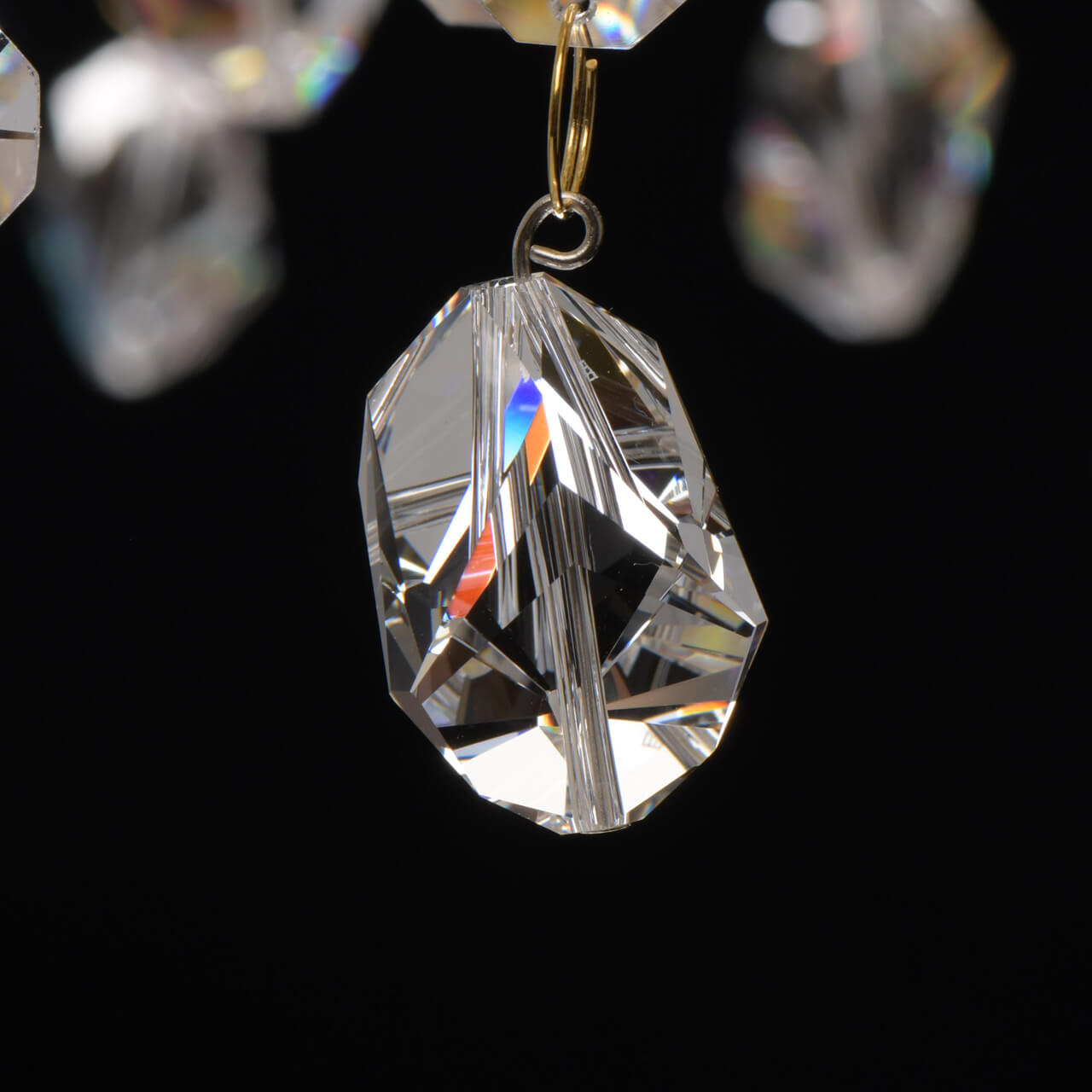 Подвесной светильник Chiaro Кармен 394010608