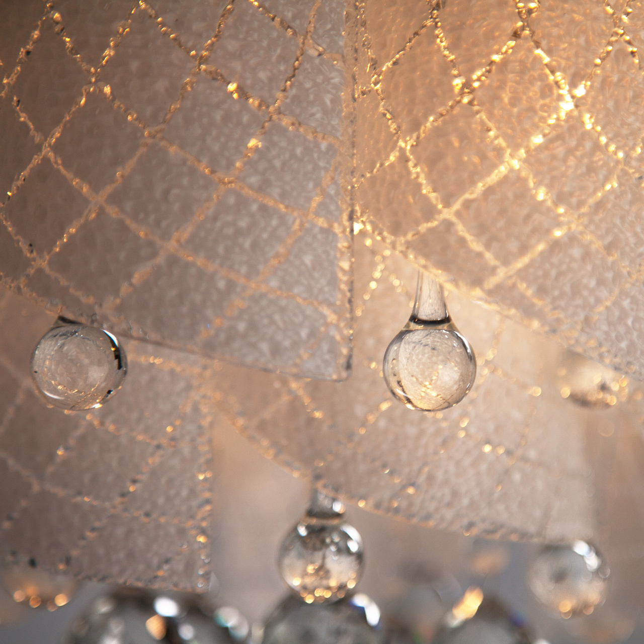 Потолочная люстра Eurosvet Cascade 80117/8 хром/белый