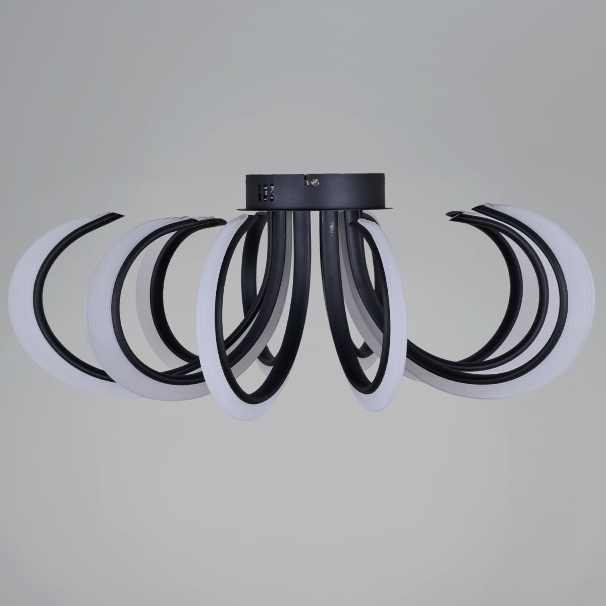 Потолочная люстра Reluce 74390-0.3-5+5 black