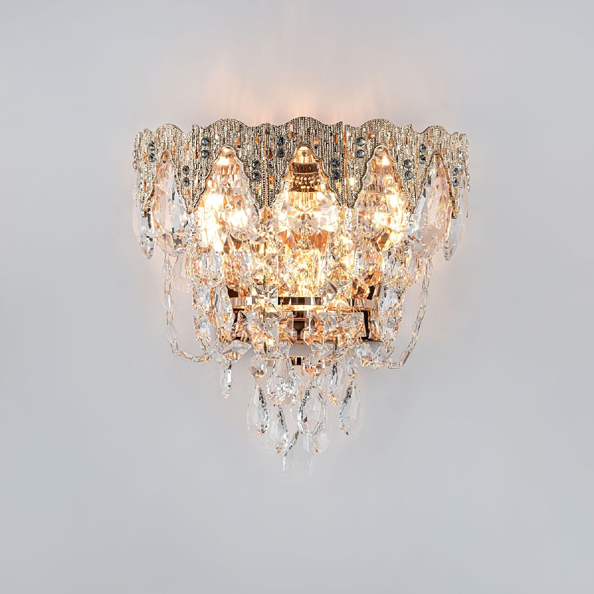 Настенный светильник Modelux ML.8881.03P GD