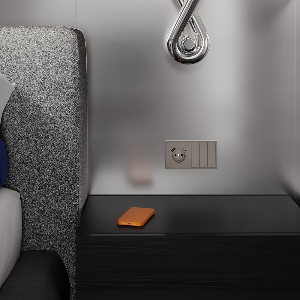 Накладка для розетки с заземлением и защитными шторками, с USB A+C Voltum S70 (капучино) VLS001014