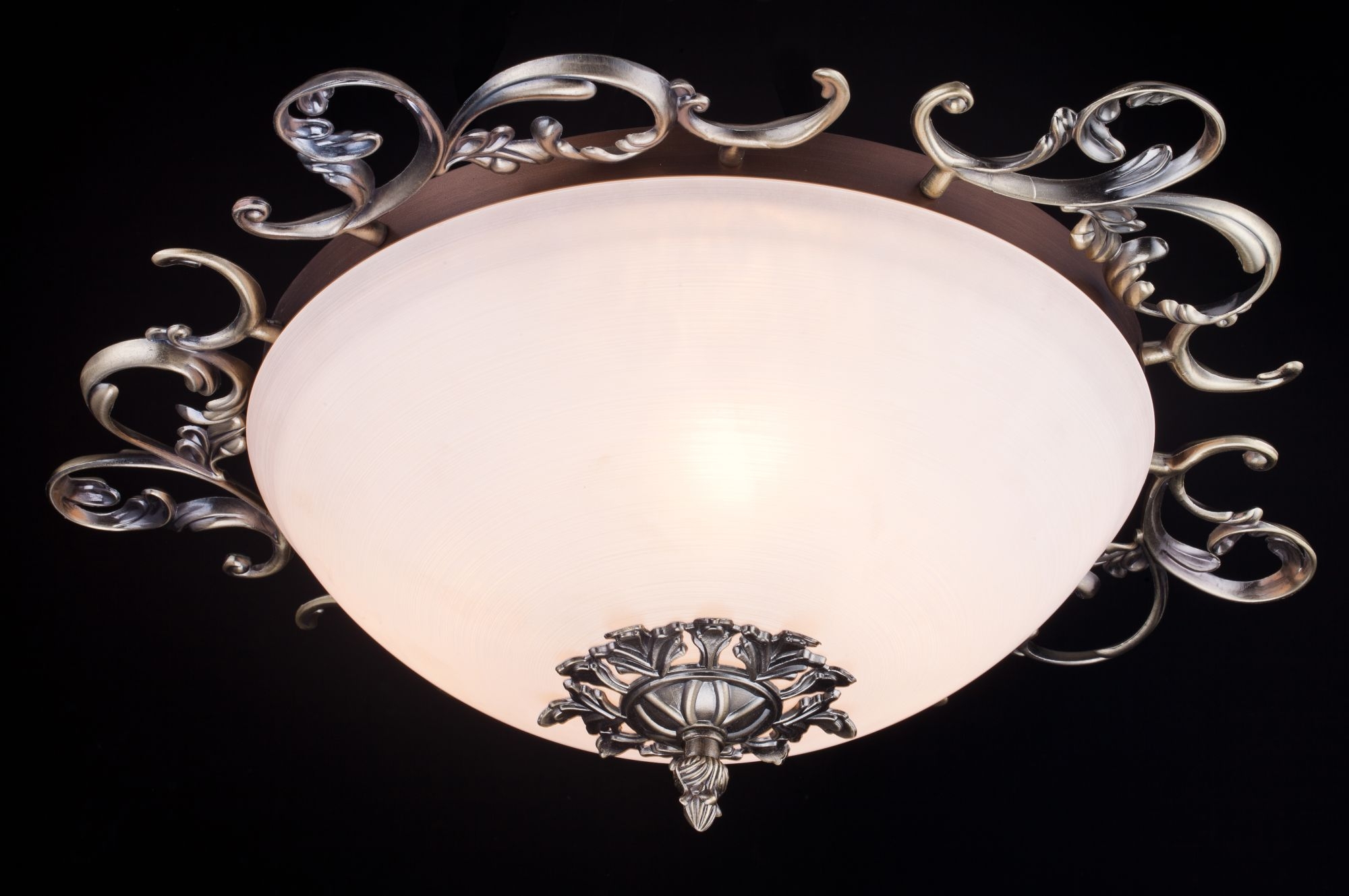 Потолочный светильник Maytoni Speria C900-CL-03-R