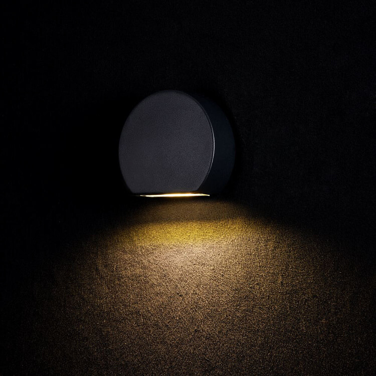 Уличный настенный светодиодный светильник Maytoni Madison Avenue O579WL-L6B