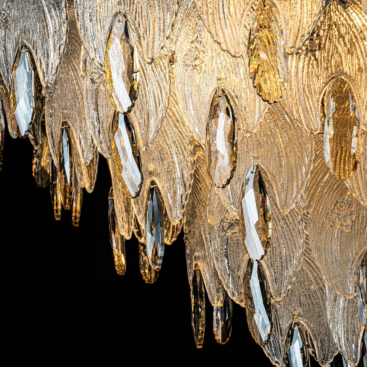 Подвесная люстра Modelux ML.6928.600 GD