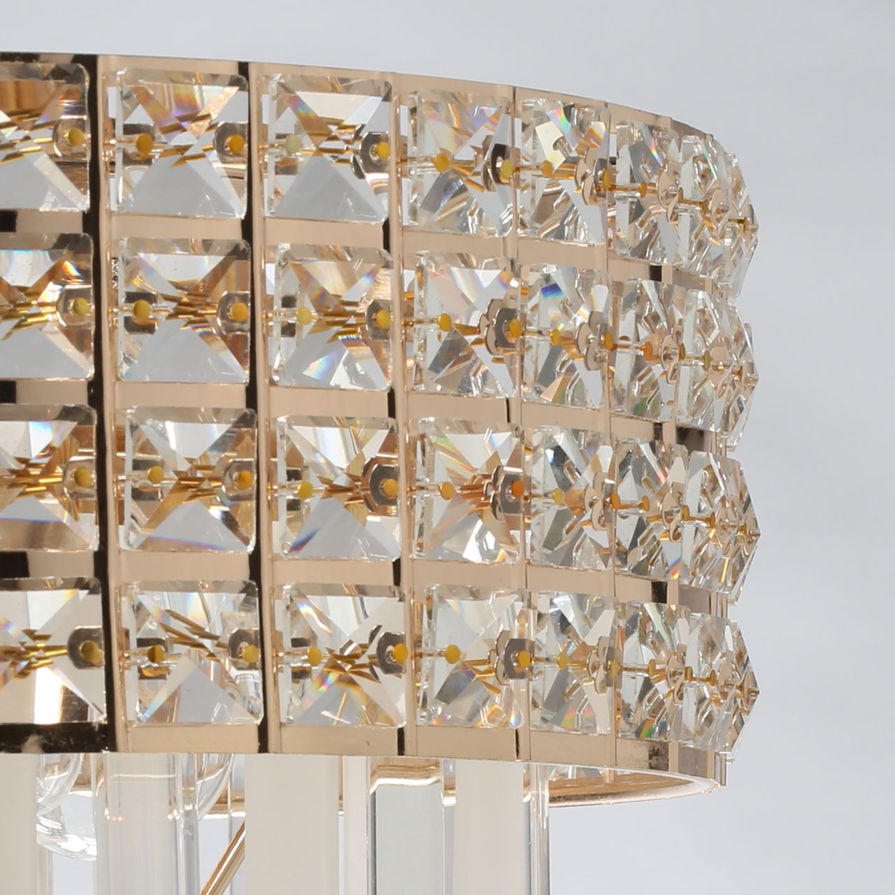 Подвесная люстра De Markt Бриз 111013906 в Москве