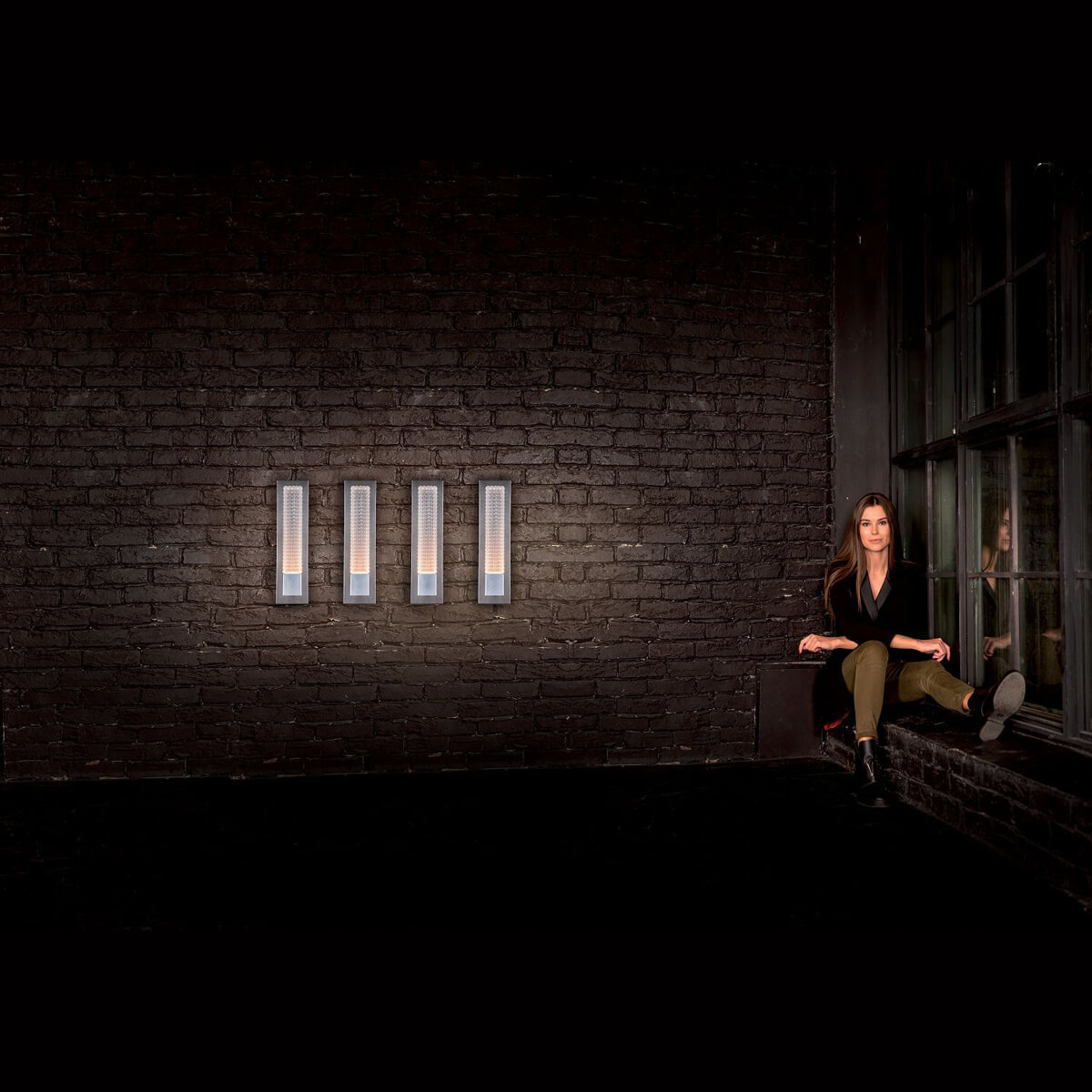 Настенный светодиодный светильник Favourite Groove 2082-1W УЦ