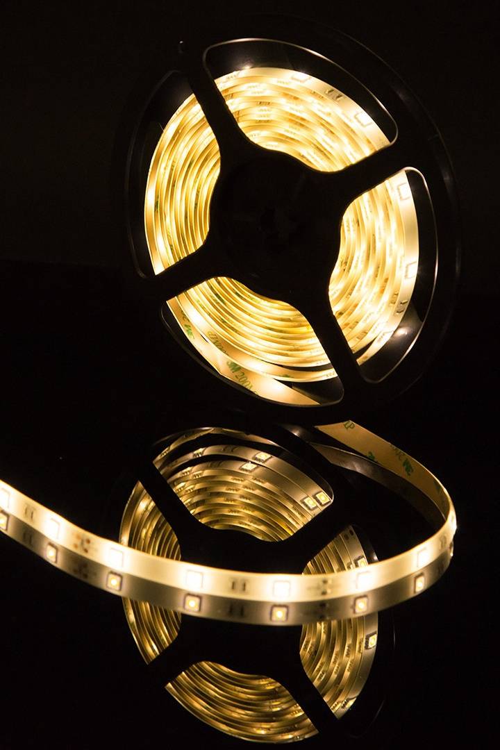 Светодиодная лента SWG SWG530-12-7.2-WW-65 000076