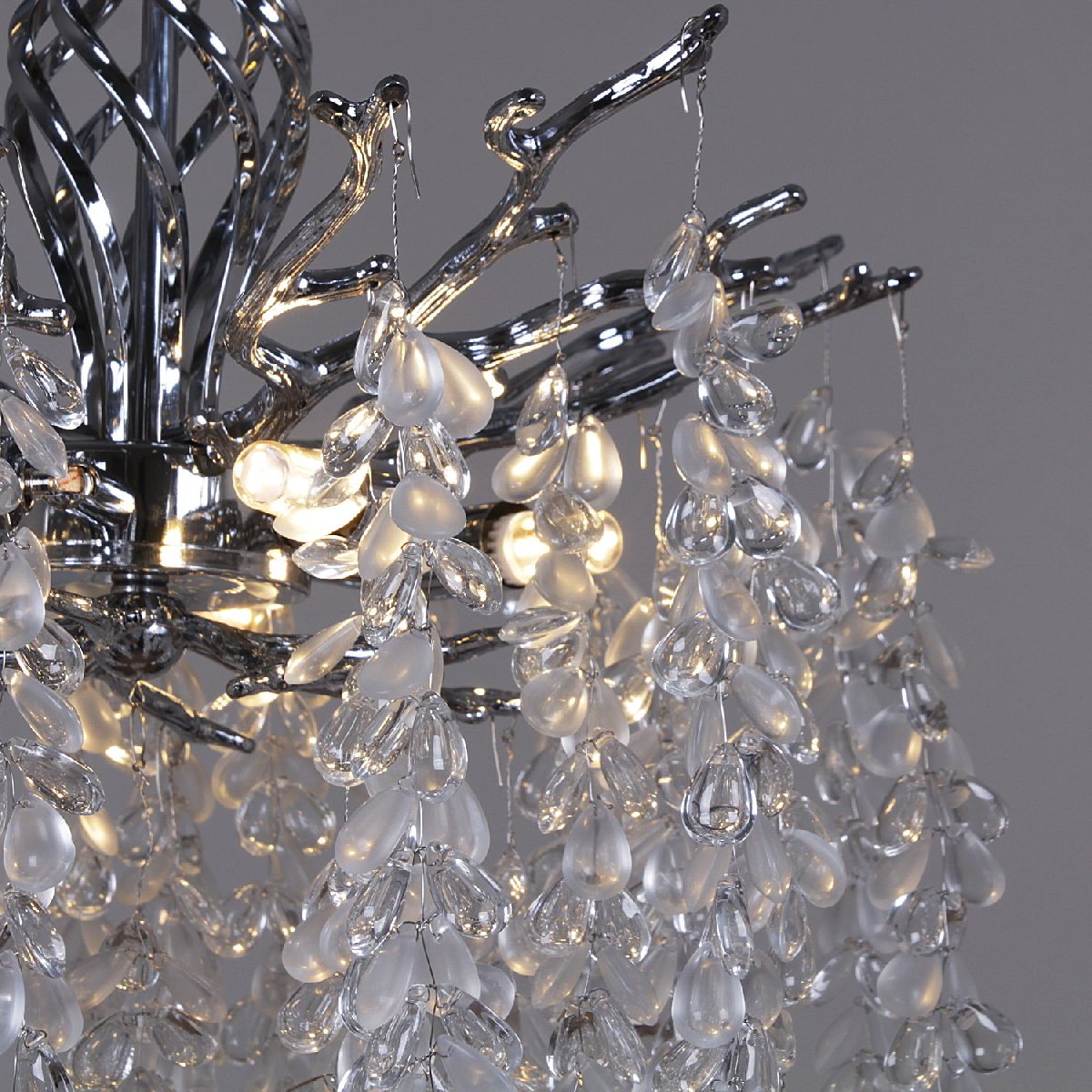 Потолочная люстра Reluce 33008-3.3-05C