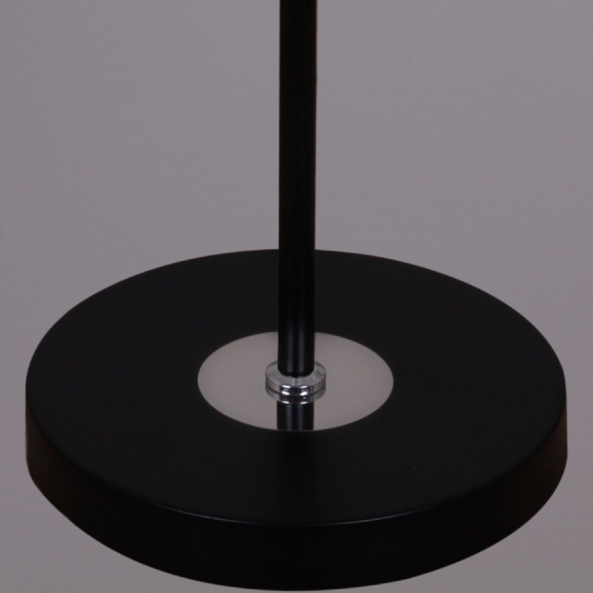 Торшер Reluce 03018-0.6-01 BK