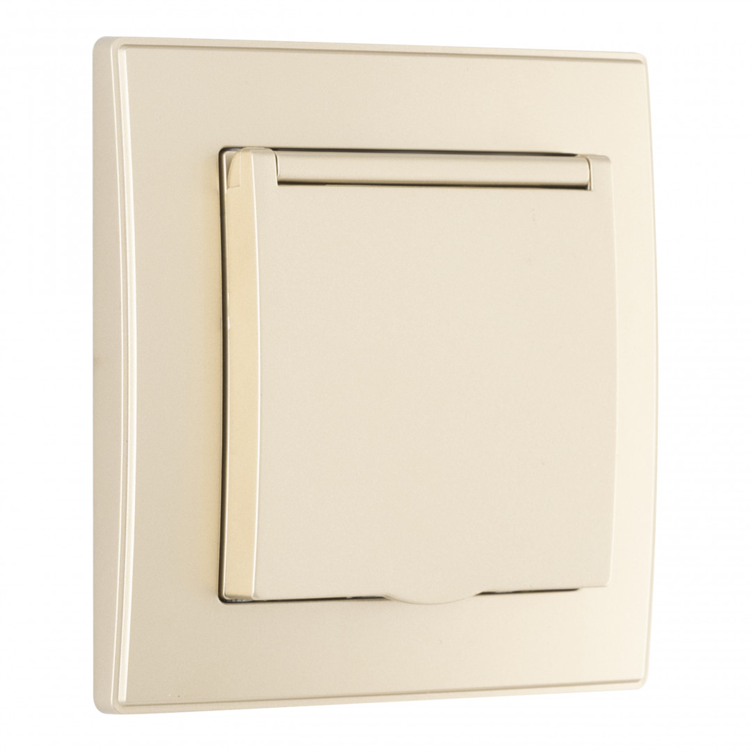 Комплект розетки с/з и шторками, защитной крышкой и рамкой Arte Milano SET06-1-41-1 shampan