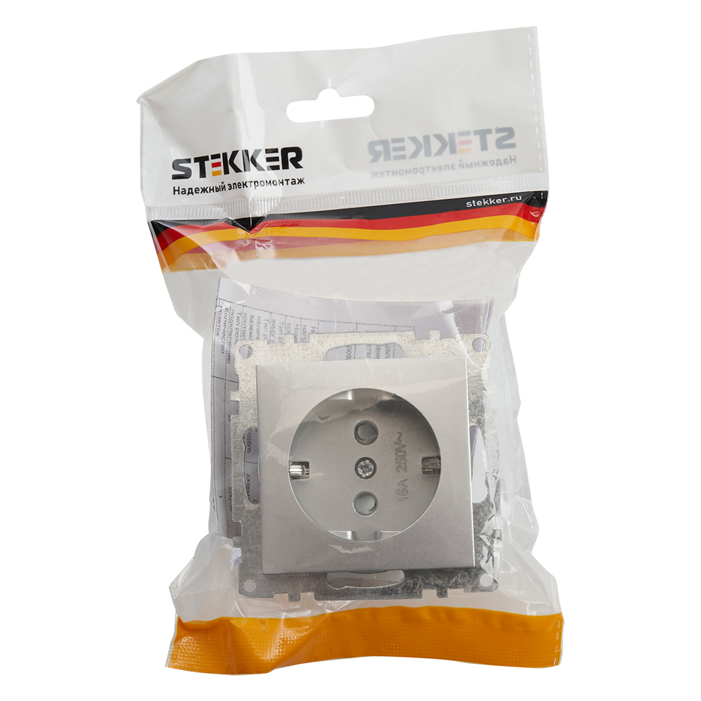 Розетка 1-местная с/з с защитной шторкой Stekker Катрин 39582