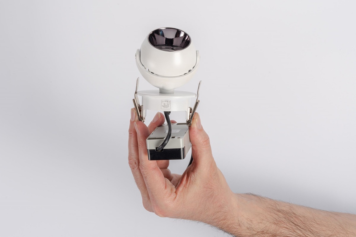 Встраиваемый светодиодный светильник Fiberli 7002-ZZ10W(W) 12130501