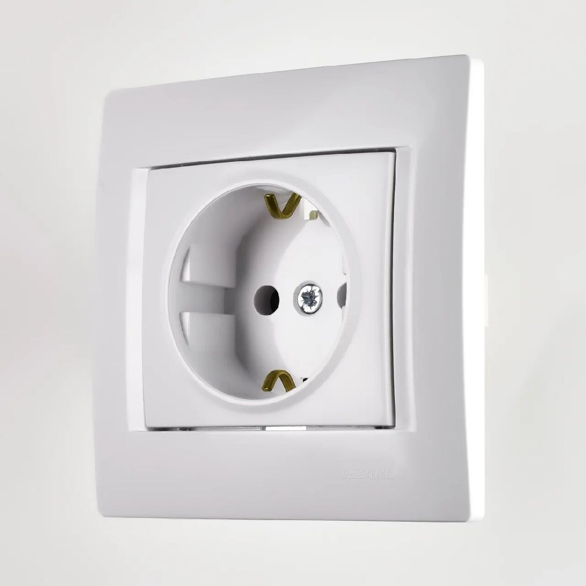 Розетка с/з Lezard Karina 707-0288-122B