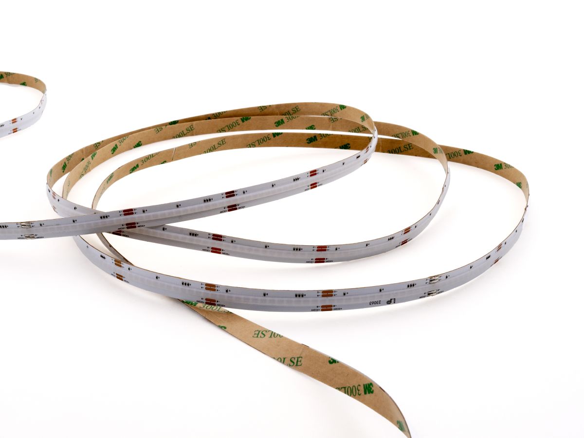 Светодиодная лента LEDS POWER СОВ 840/м (15Вт/м) 24В RGB 007328