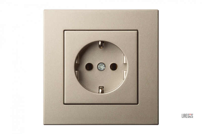 Розетка Liregus Epsilon 28-310