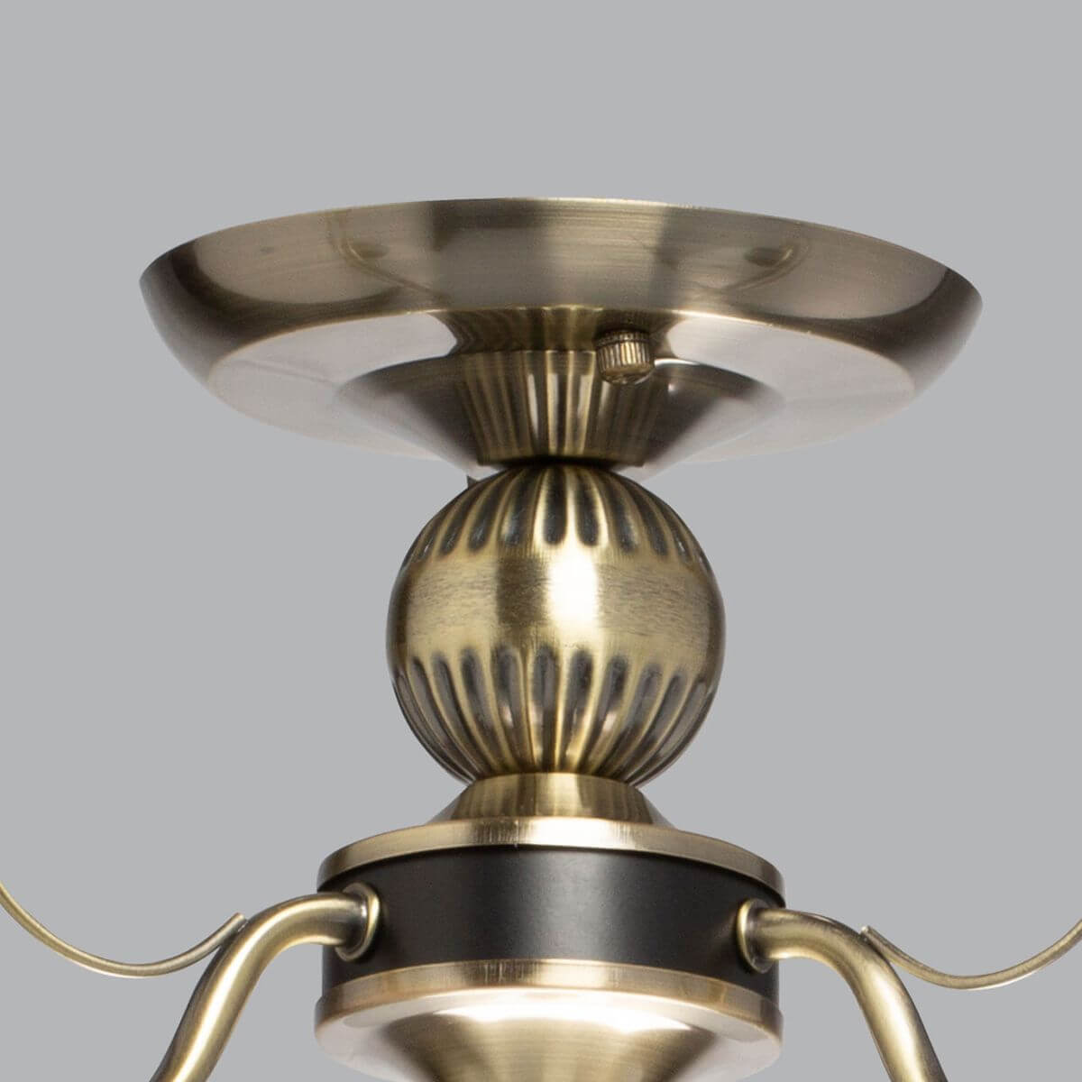 Потолочная люстра De Markt Олимп 318015003