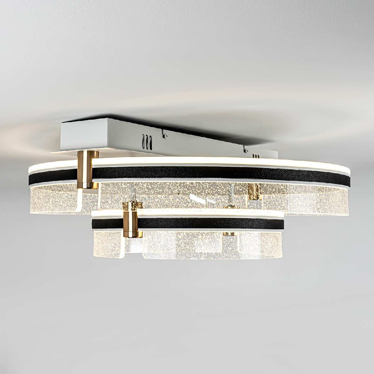 Потолочная люстра LED4U L1057-530 WH