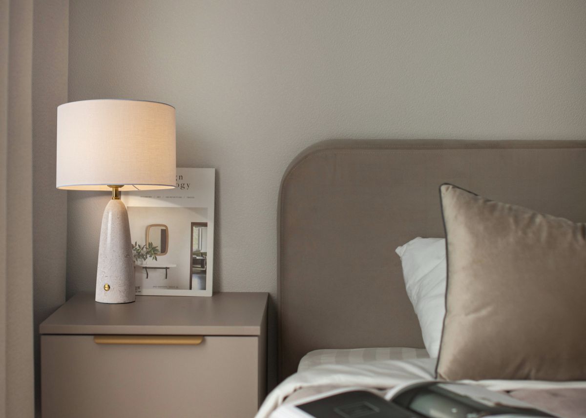 Настольная лампа Freya MarmoLatte FR2054TL-01BS2