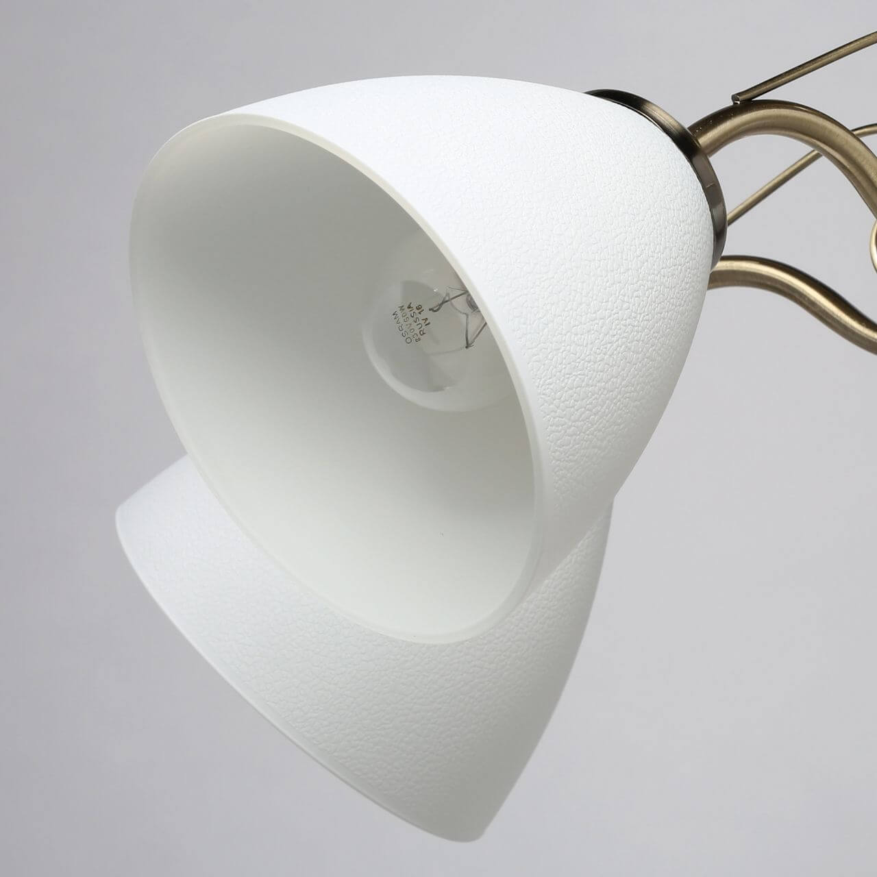 Люстра на штанге DeMarkt 677012705 в Москве