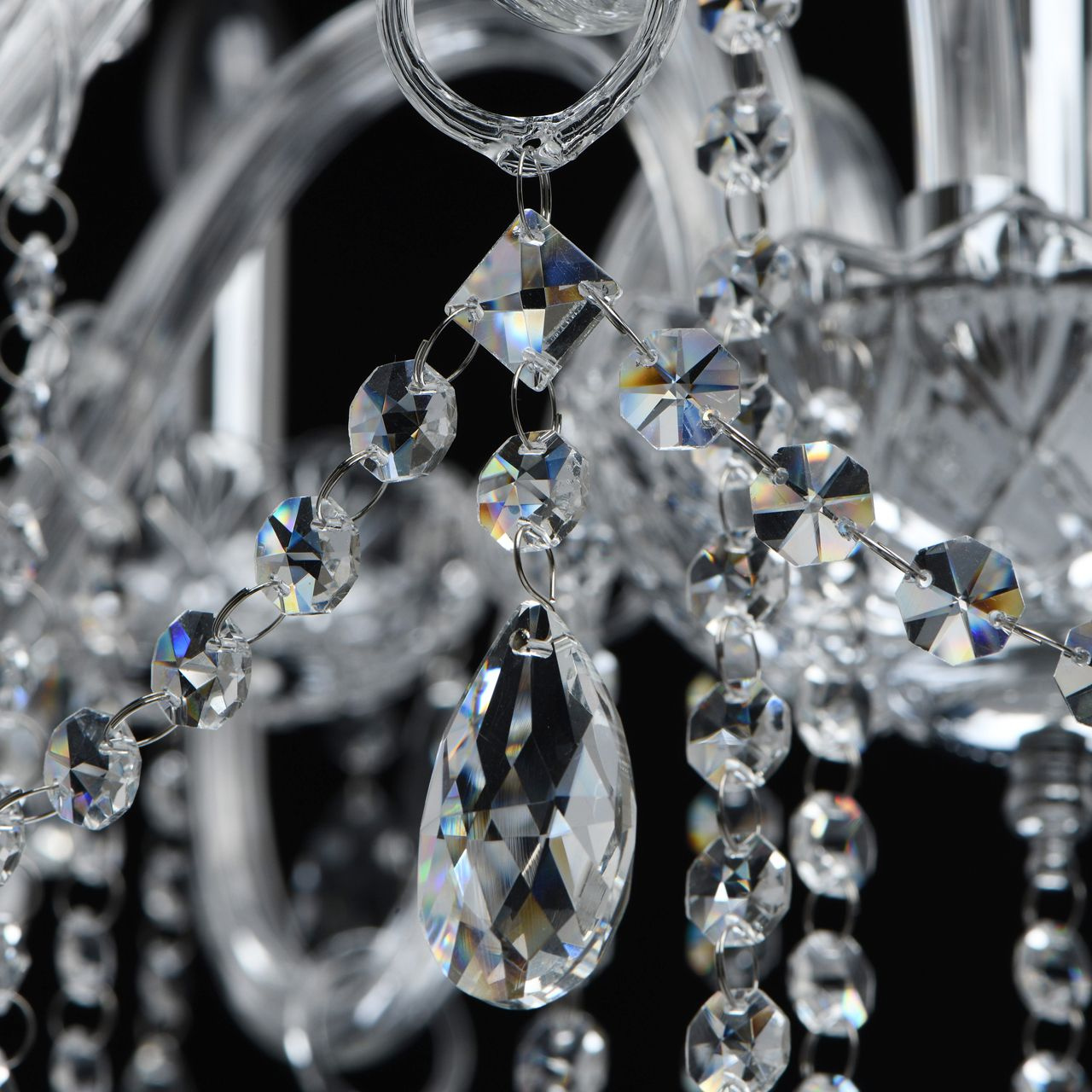 Подвесная люстра MW-Light Адель 373015108