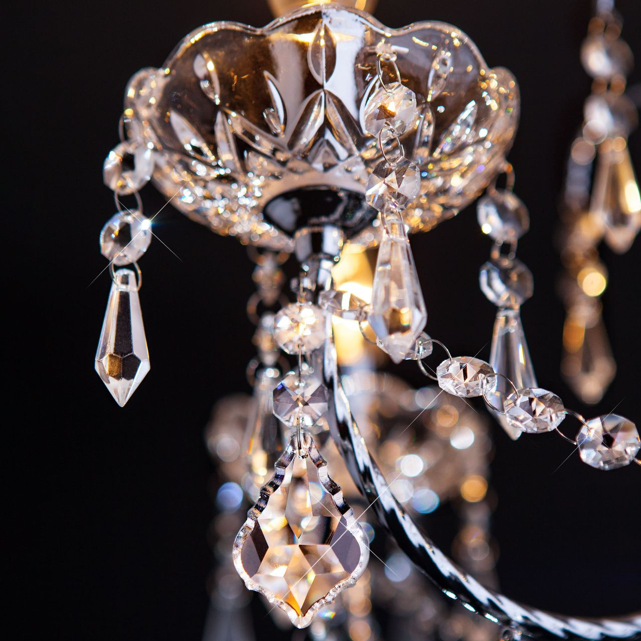 Подвесная люстра Eurosvet 3908/5 хром/прозрачный хрусталь Strotskis