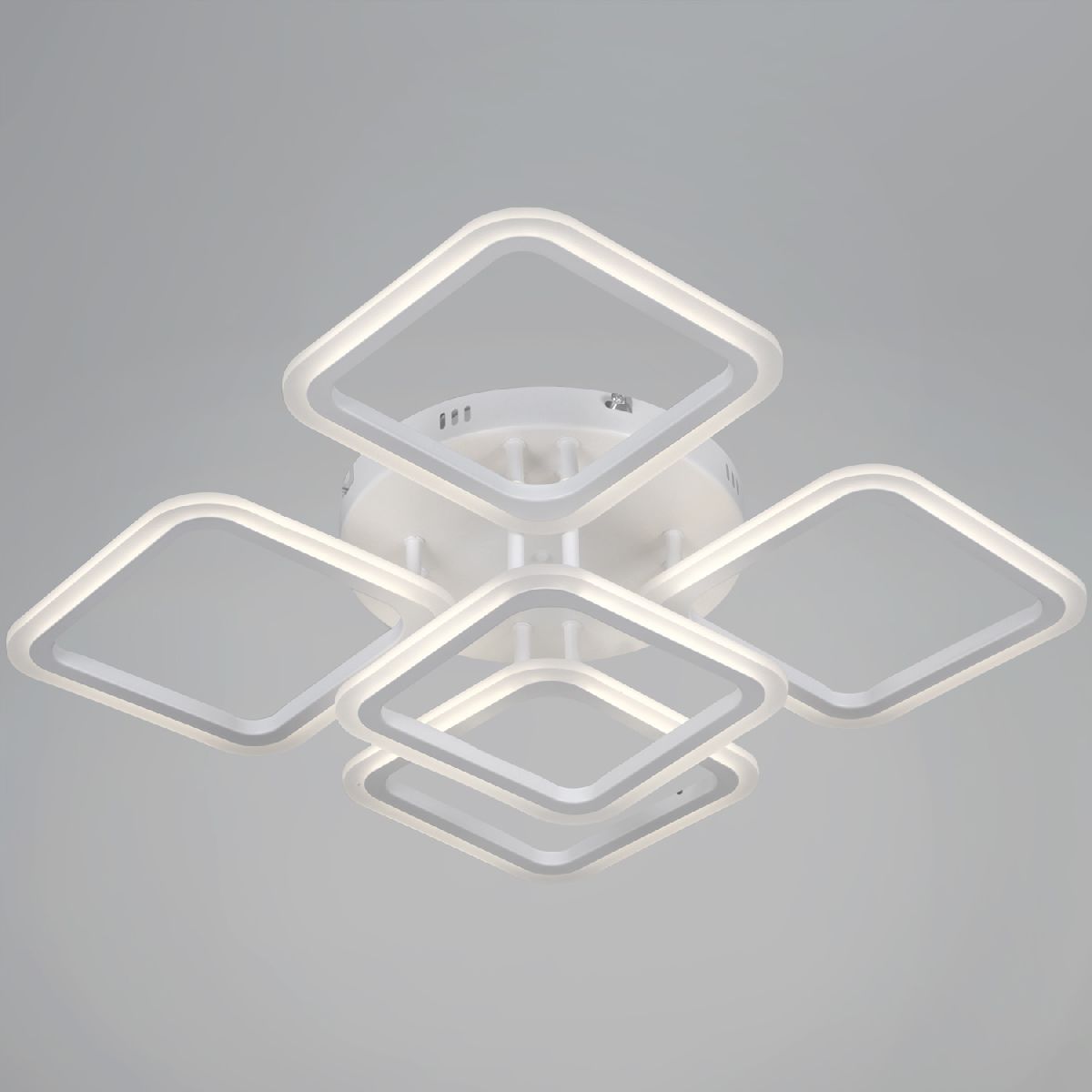 Потолочная люстра Reluce 05105-0.3-4+1 WH