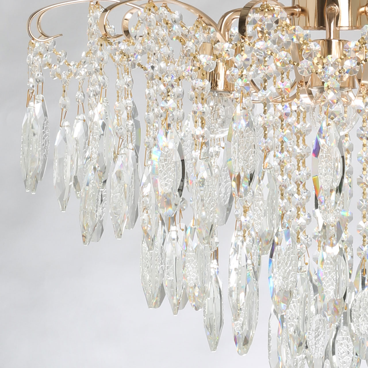 Подвесная люстра De Markt Бриз 111016006 в Москве