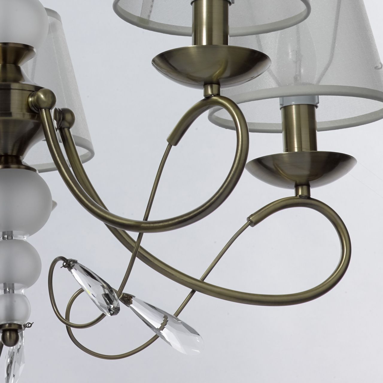 Подвесная люстра MW-Light Федерика 684012305