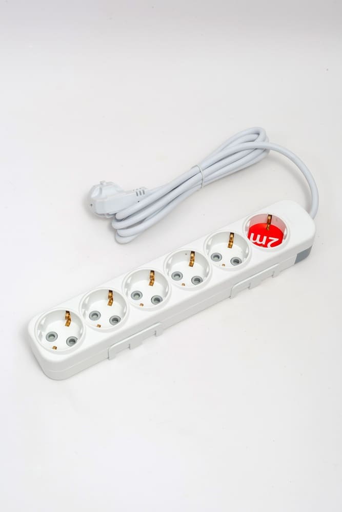 Удлинитель с/з 6вх с защитными шторками ELBI Myra 527-010202-611