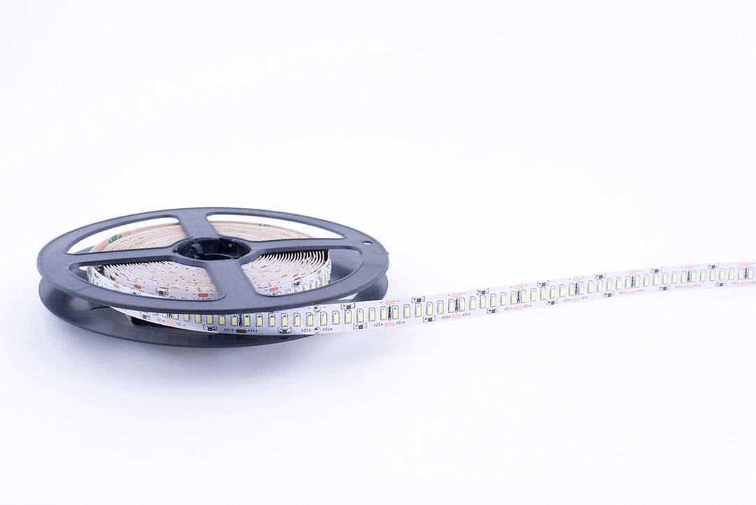 Светодиодная лента SWG SWG4240-12-24-W-M 009255