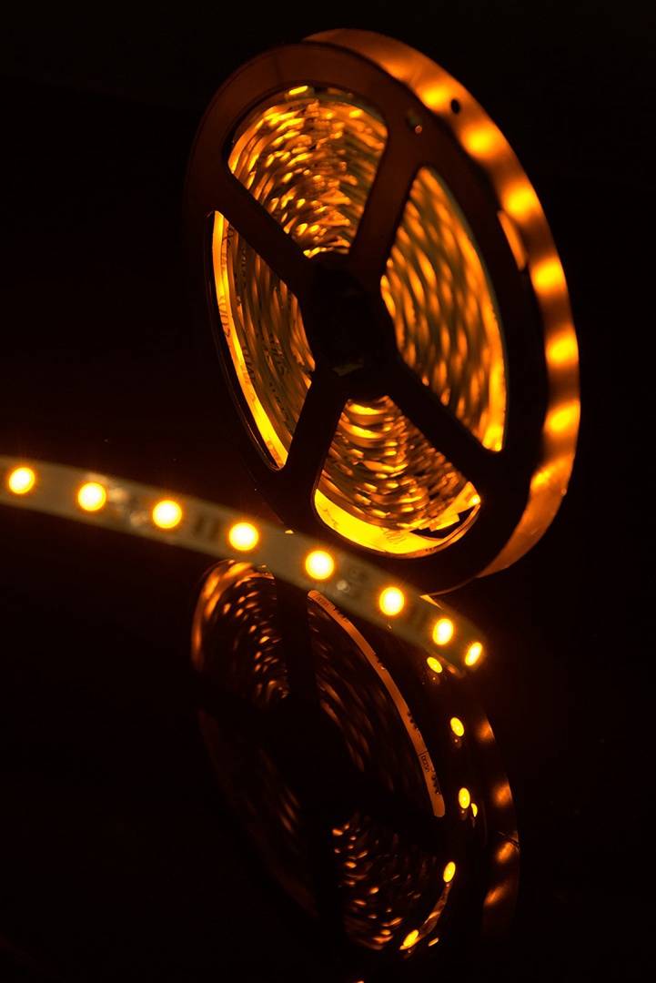 Светодиодная лента SWG SWG560-12-14.4-Y 000047