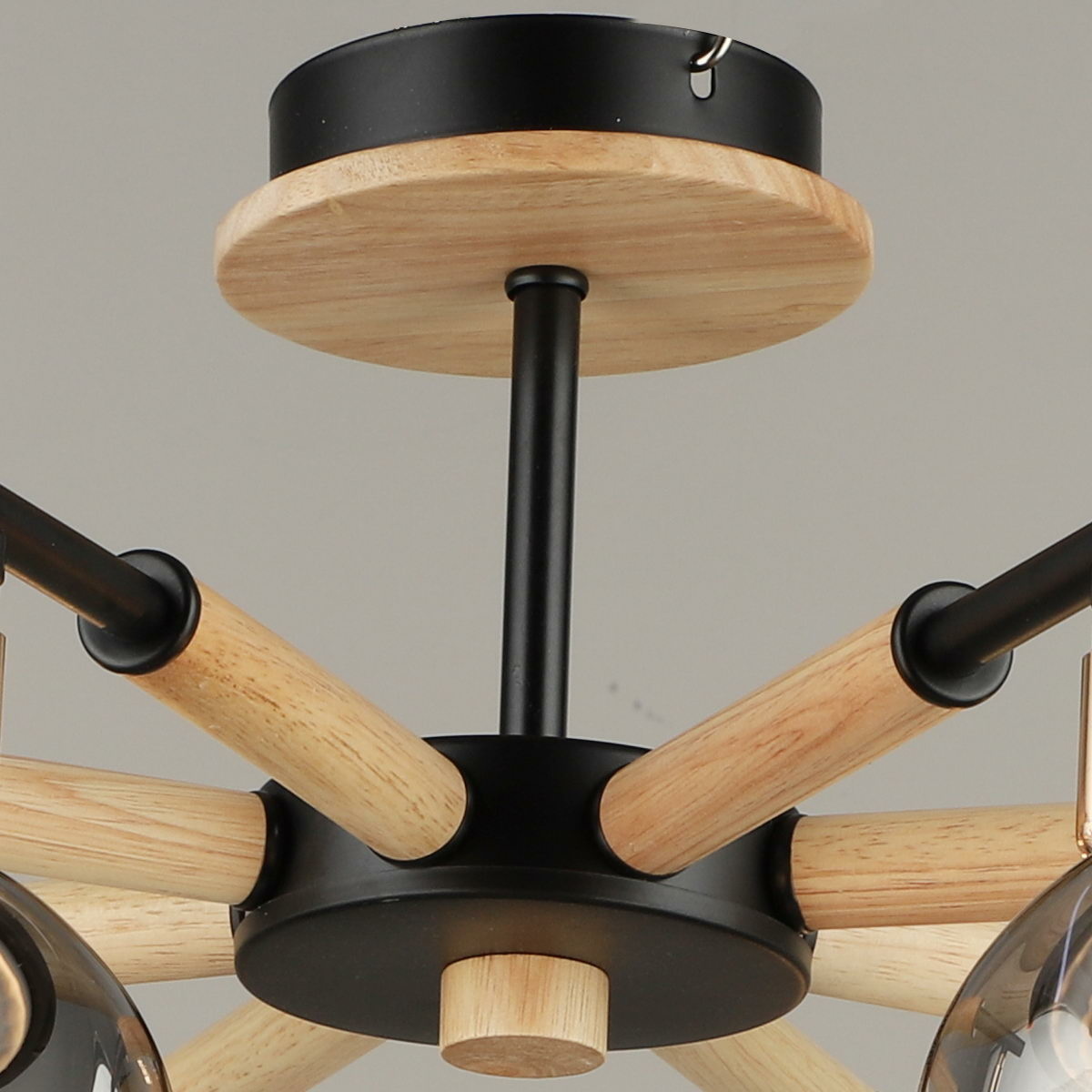 Люстра на штанге Reluce 04714-0.3-08