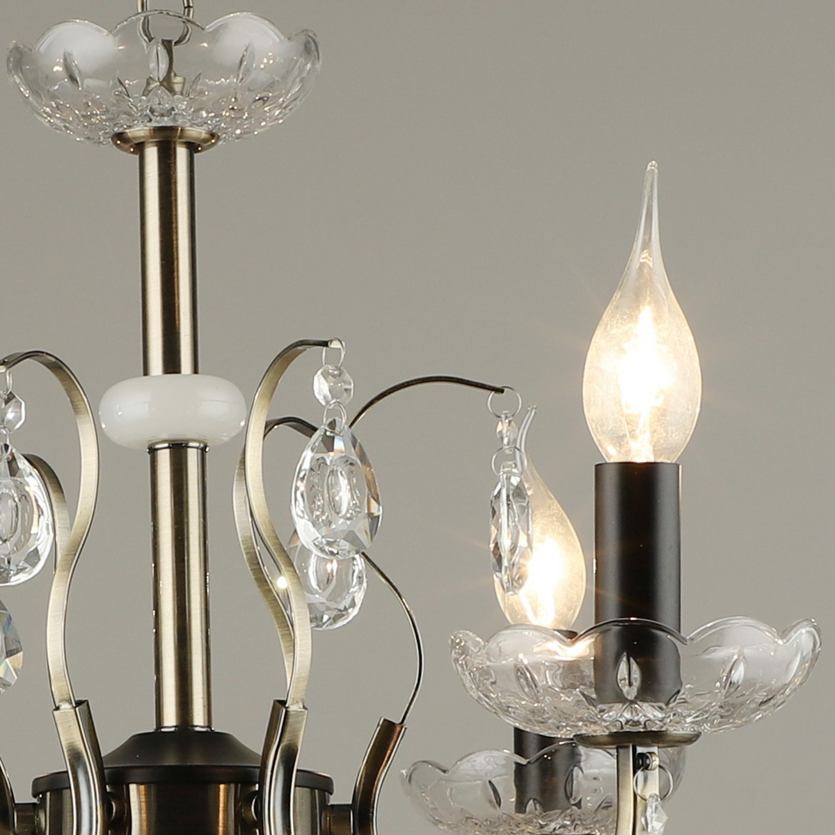 Подвесная люстра Reluce 03804-0.4-06 AB+BK