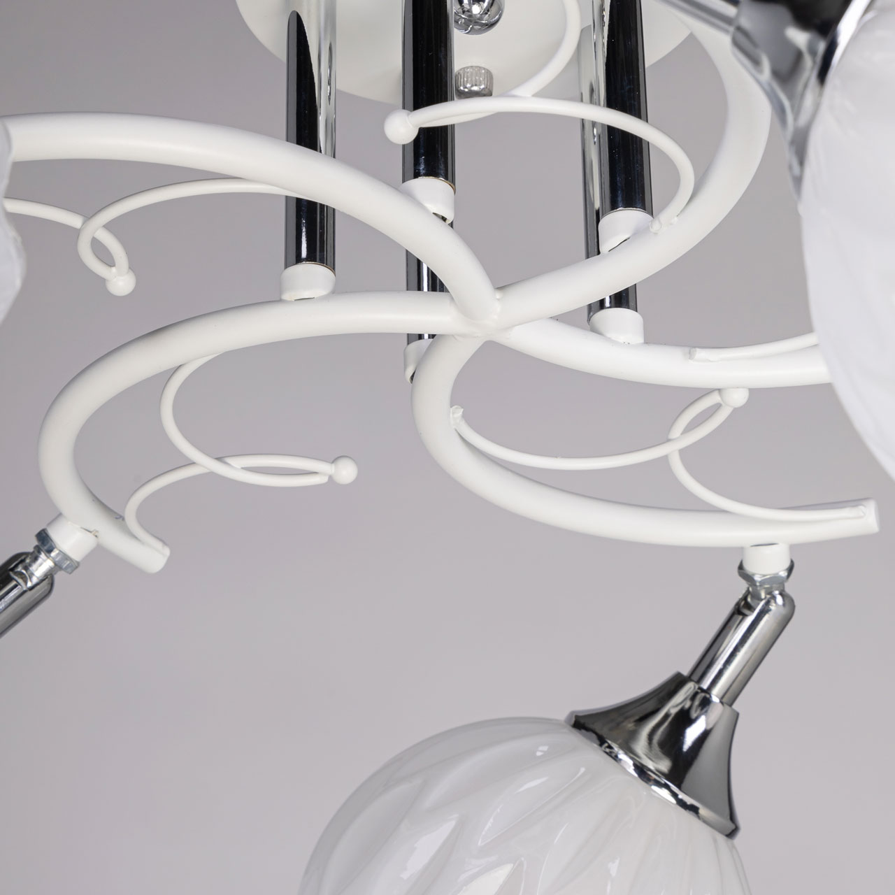 Потолочная люстра De Markt Грация 677014405 в Москве