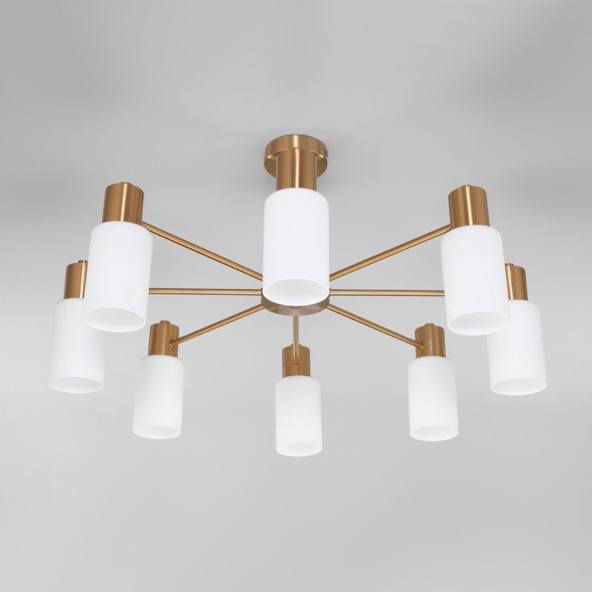 Люстра на штанге Eurosvet Vegga 70160/8 латунь Smart a057109