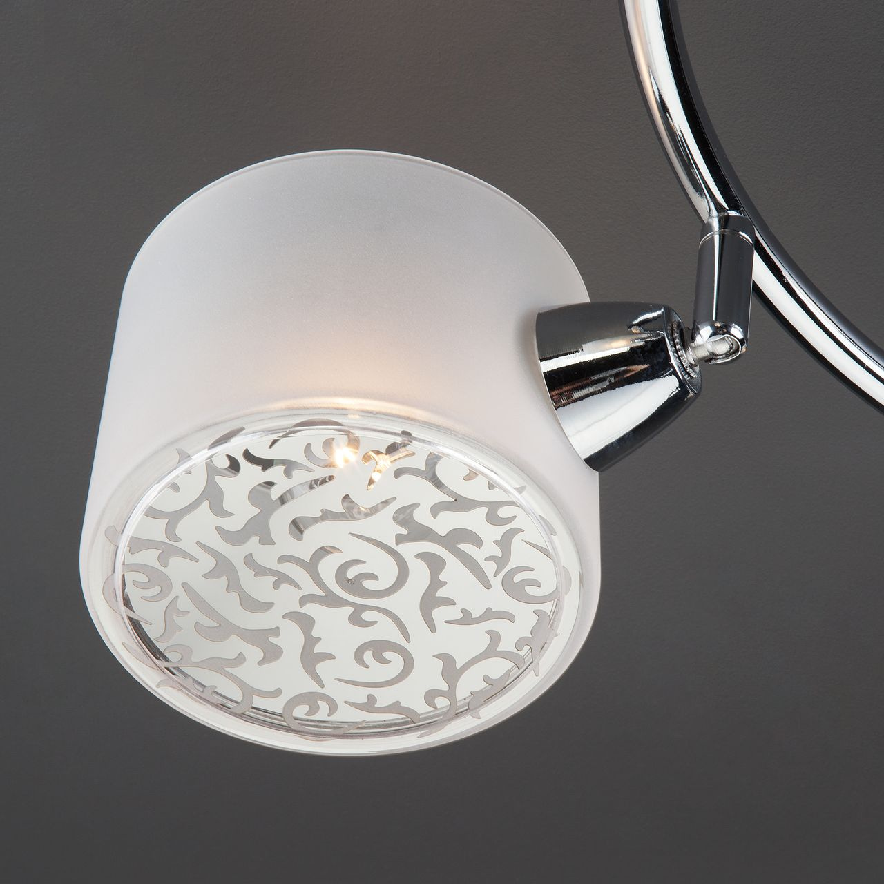 Потолочная люстра Eurosvet Areta 70088/5 хром