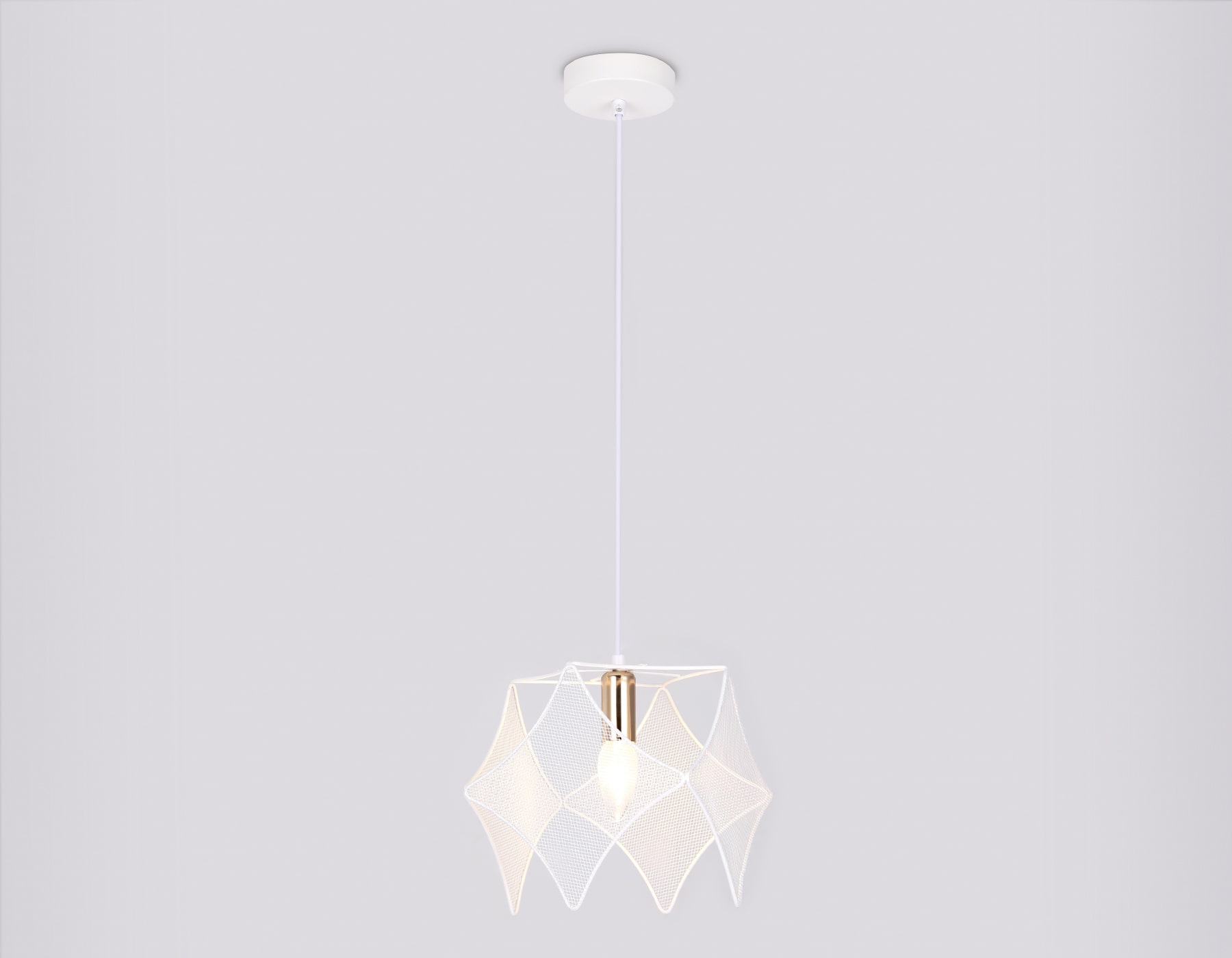 Подвесной светильник Ambrella Light Traditional TR8420