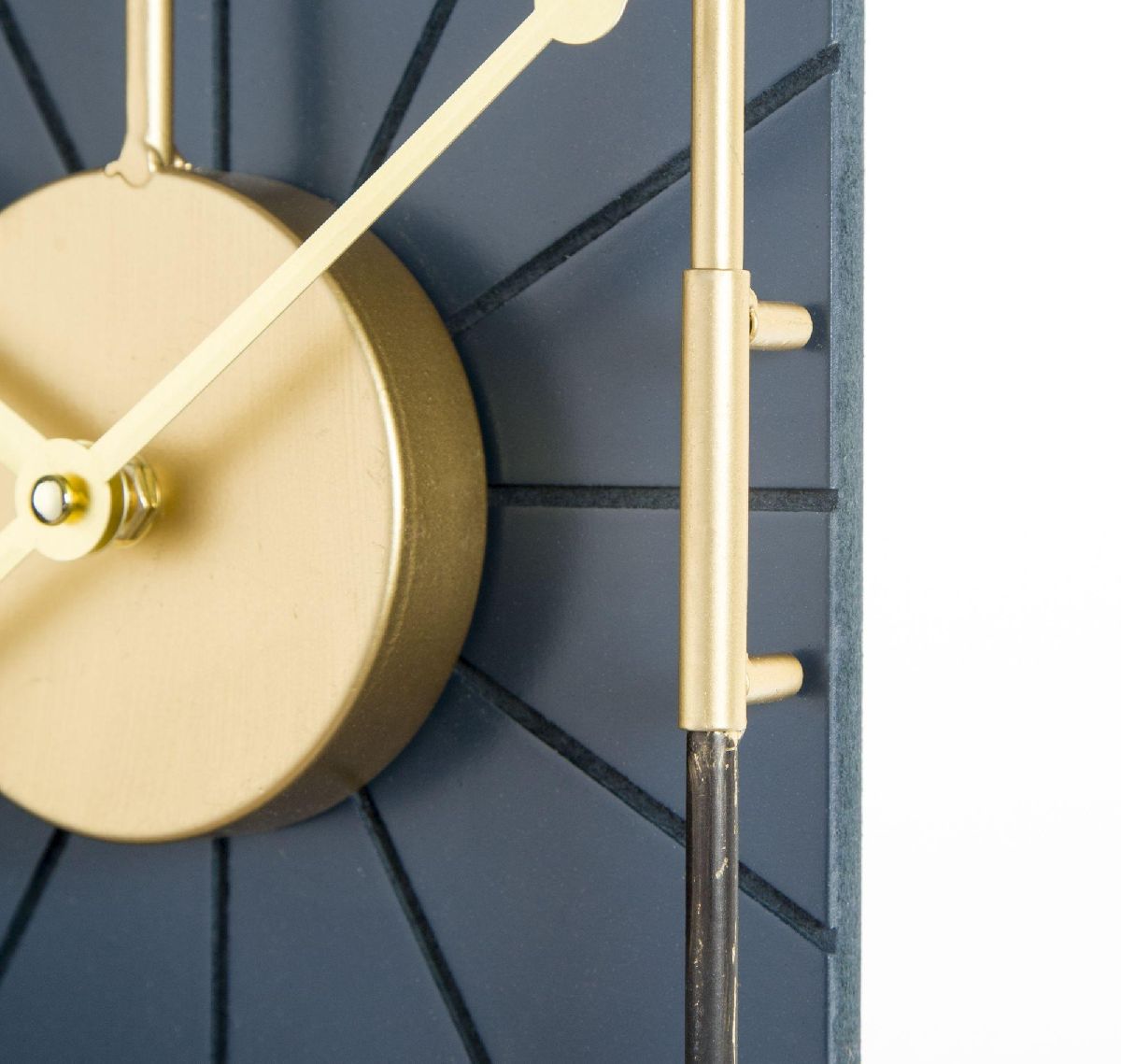 Настенные часы Aviere 25538