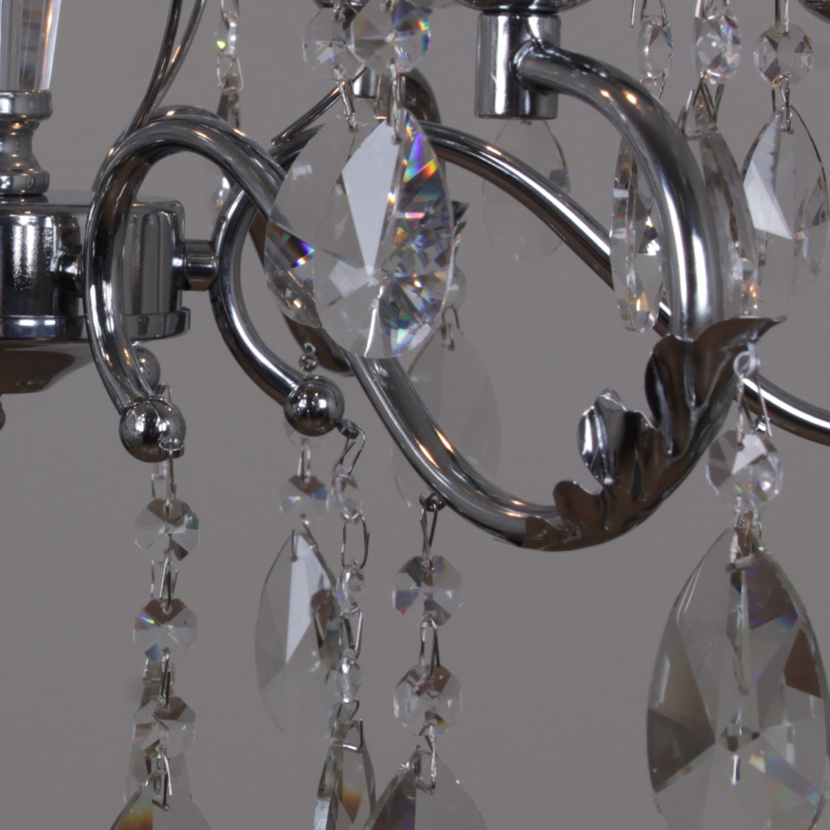 Подвесная люстра Reluce 09230-0.4-06 CH