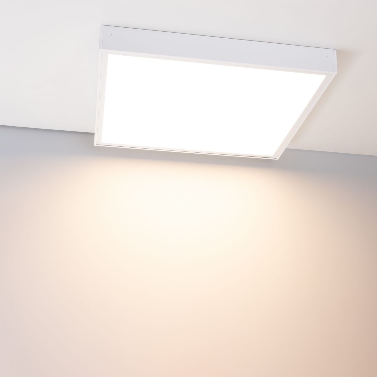 Светодиодная панель Arlight DL-TITAN-COMFORT-S600x600-34W Day4000 (WH, 120 deg, CRI90, 230V) (IP40 Металл) 060567